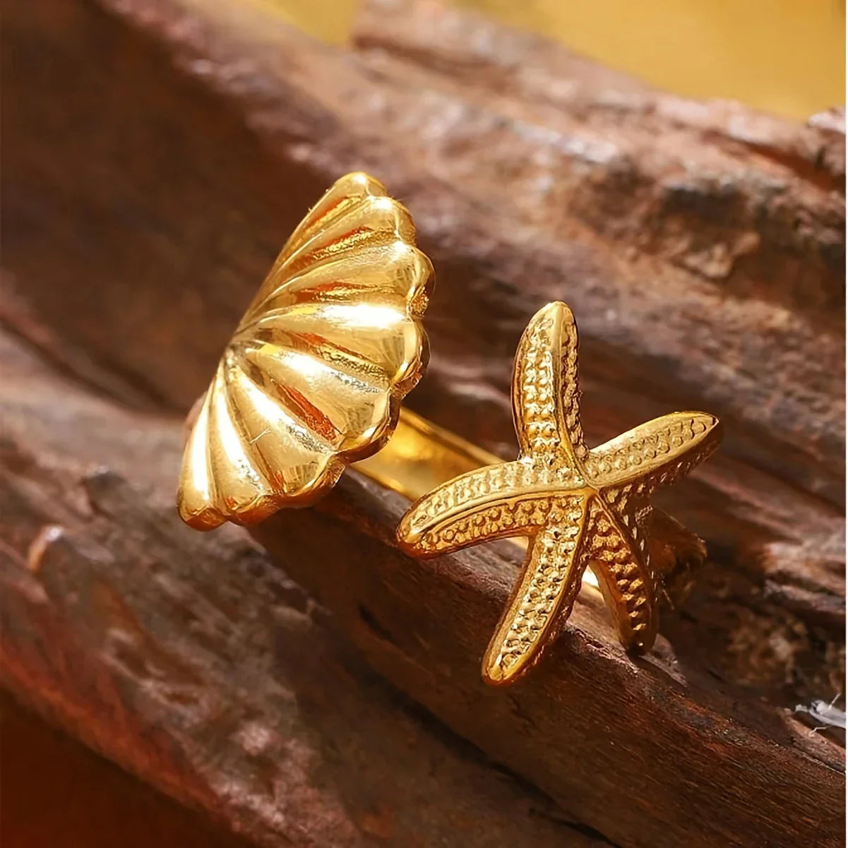 Bague élégante étoile de mer et coquille dorée