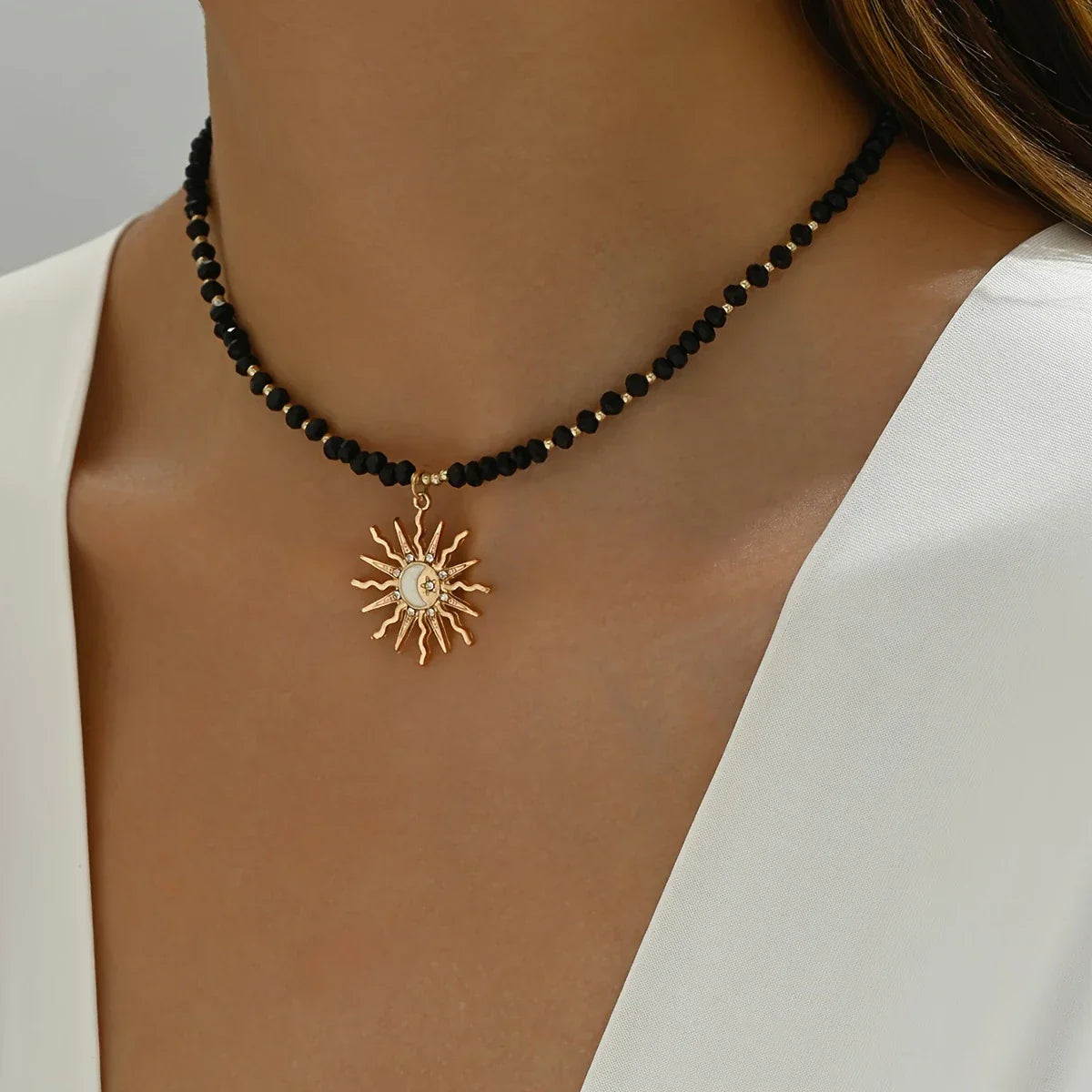 Collier soleil doré style bohémien imperméable