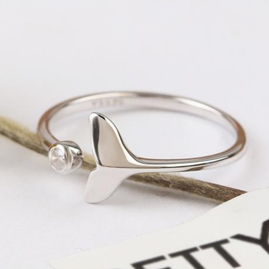 Bague en zircone cubique et queue de dauphin réglable en argent sterling plaqué