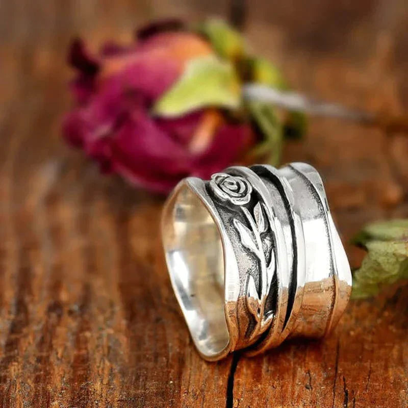 Bague en fleur plaquée argent vintage