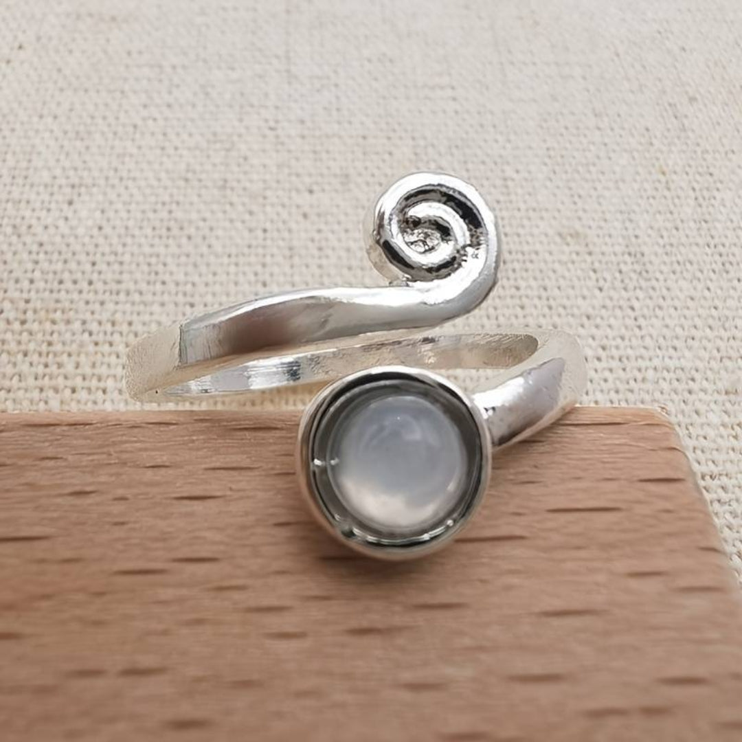 Bague Spirale avec Pierre de Lune Vintage
