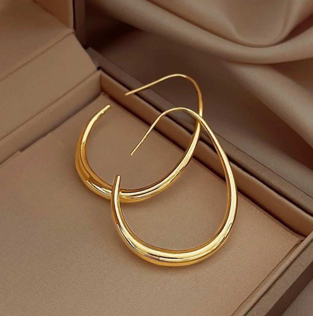 Grandes boucles d'oreilles dorées