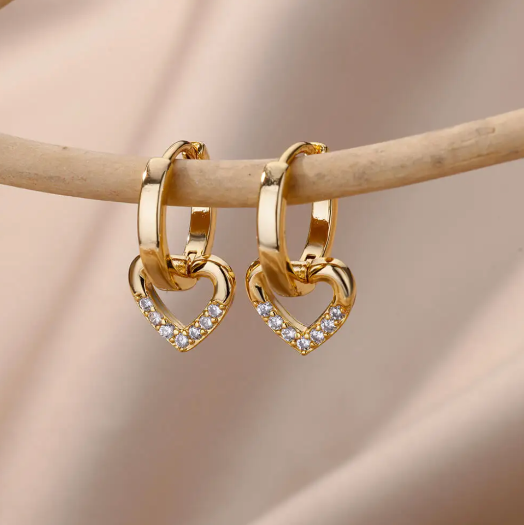 Boucles d'oreilles pendentif cœur dorées