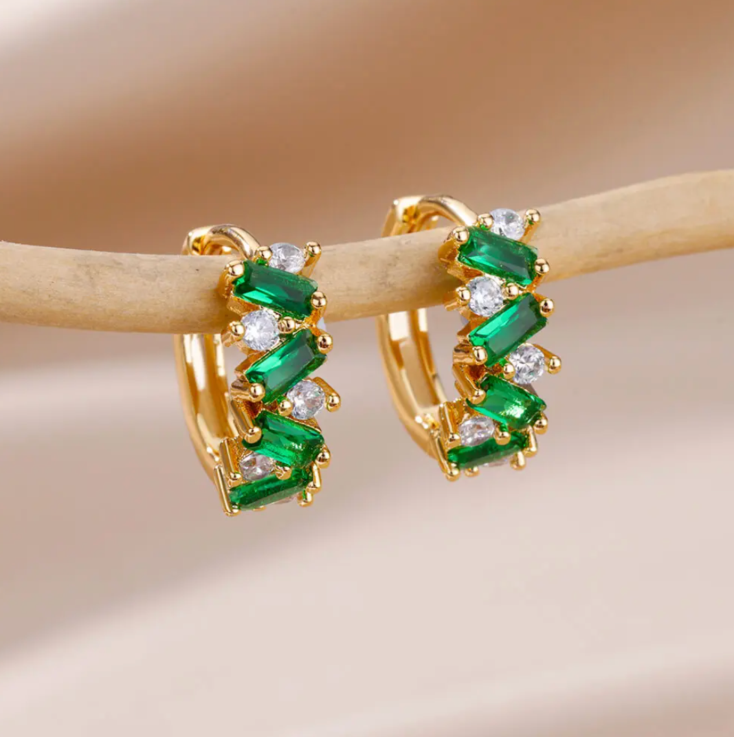 Boucles d'oreilles créoles en cristal spatial vert dorées
