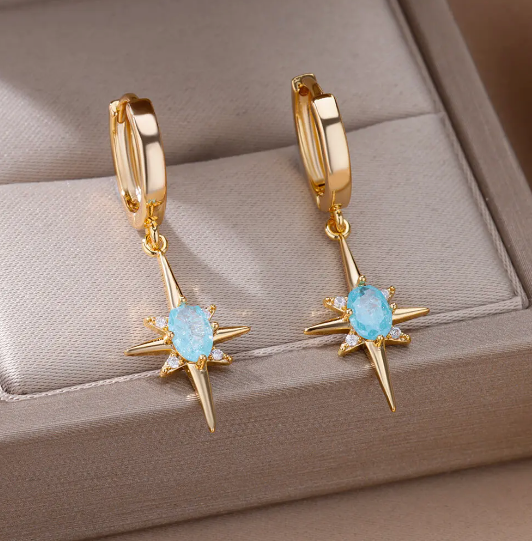 Boucles d'Oreilles à Clous Plaquées Or de 18 Carats avec Pendentifs d'Étoile Polaire en Turquoise