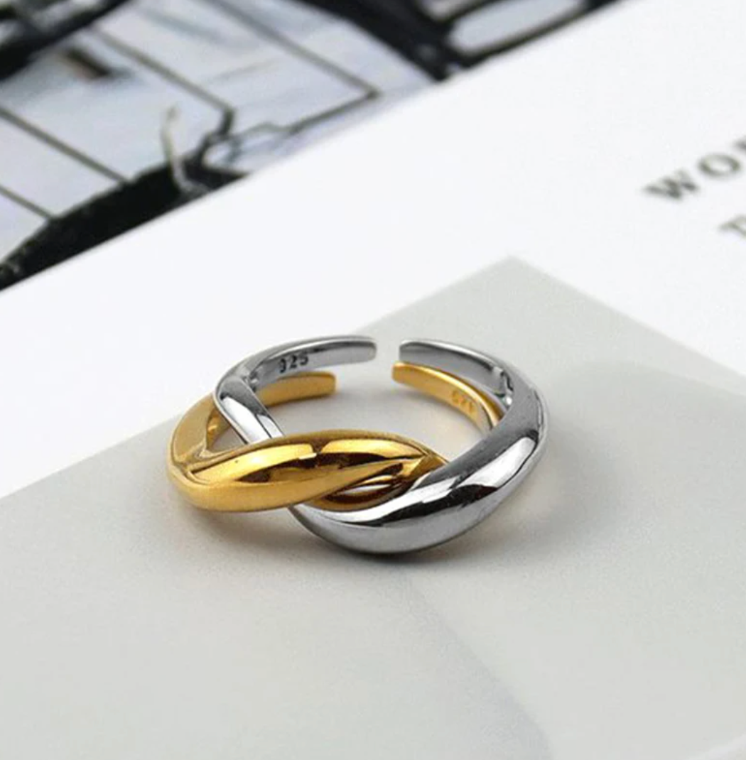 Bague filée élégante dorée et argentée