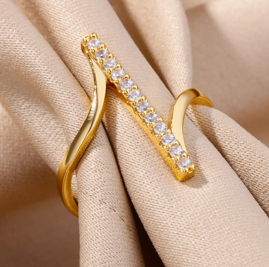 Bague trait de vie en zircone cubique dorée