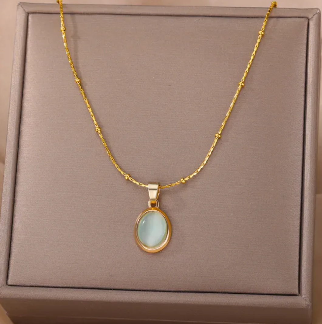 Collier style quartz doré