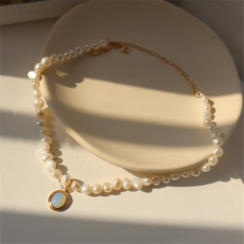 Collier de perles en pierre de lune