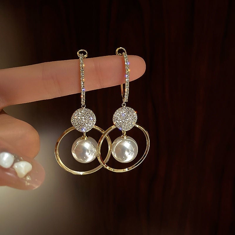 Boucles d'oreilles de luxe en perle cultivée et zircone cubique