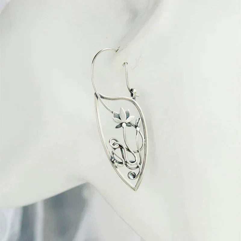 Boucles d'oreilles fleur de lotus en argent sterling plaqué