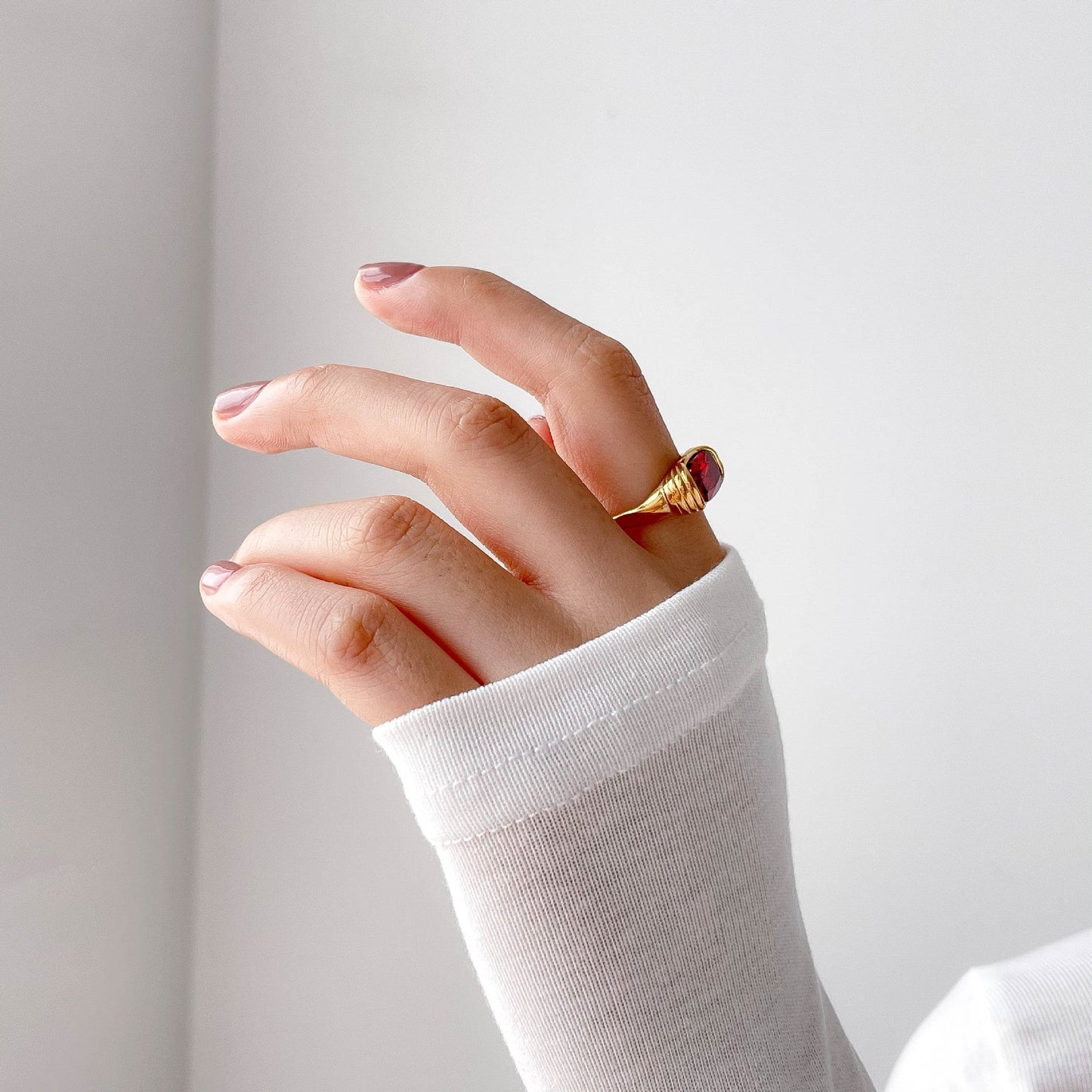 Bague héritage écarlate