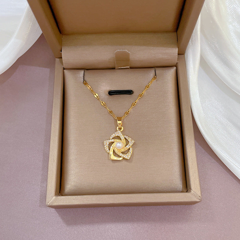 Collier de fleur de perles Orient