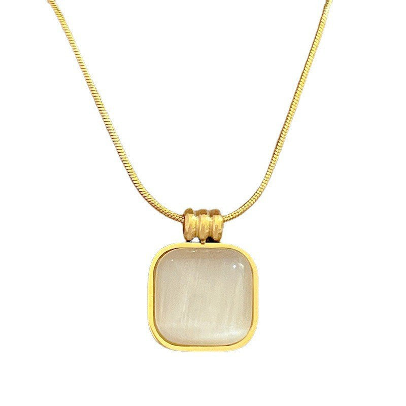 Collier opale doré Rousseau