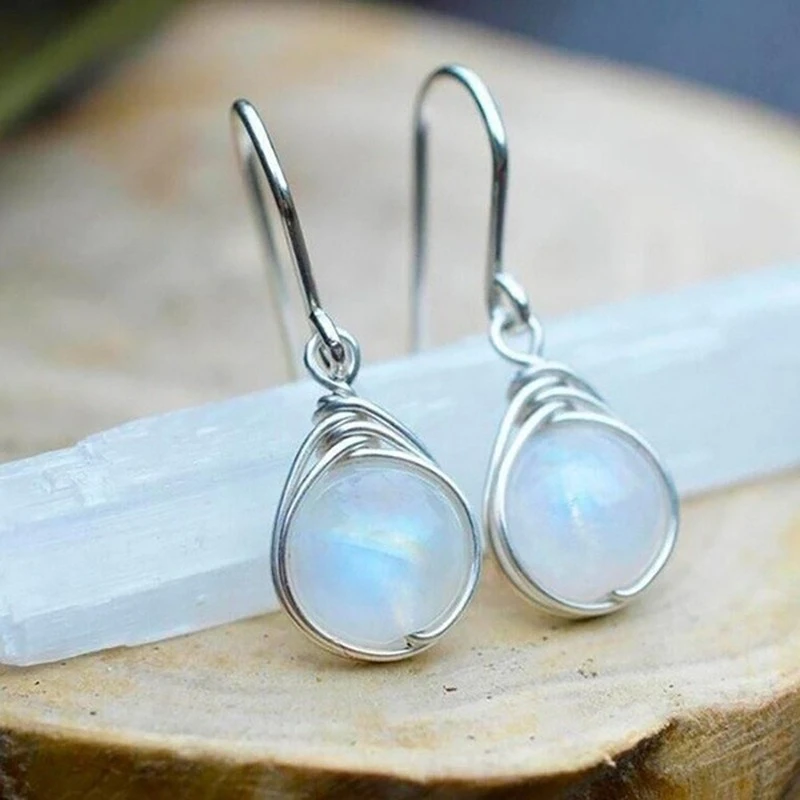Boucles d'oreilles pendantes en pierre de lune plaquées argent