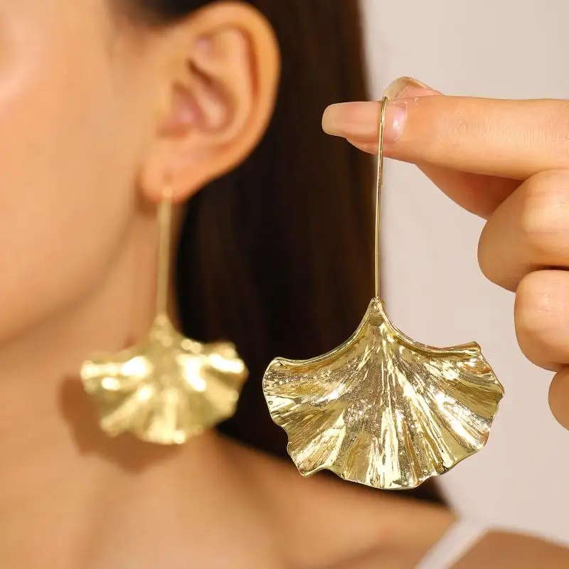 Boucles d'oreilles pétale dorées vintage