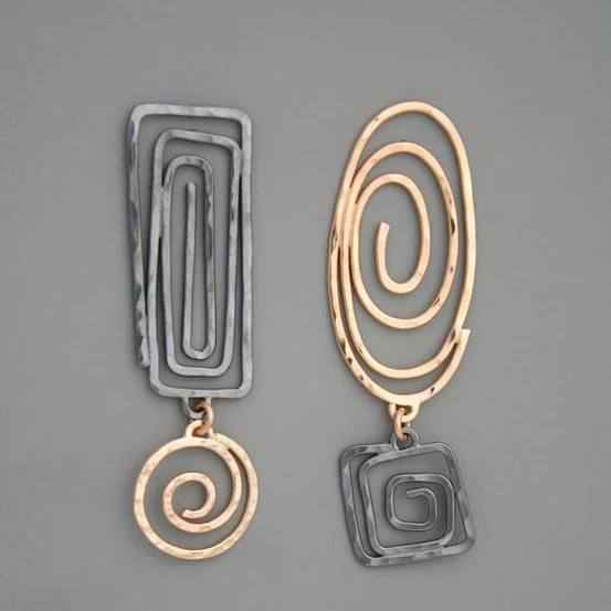 Boucles d'oreilles spirale dorée et argentée vintage