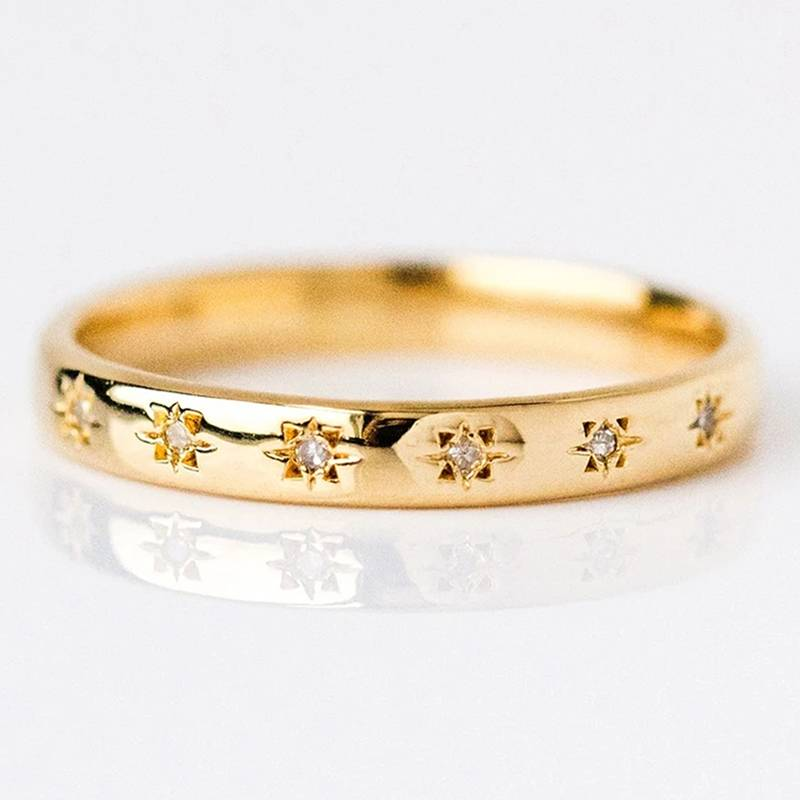 Bague dorée et en zircone cubique vintage