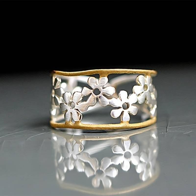 Bague marguerite ajourée irrégulière