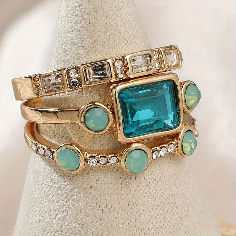 Bague en cristal bleu plaquée argent vintage