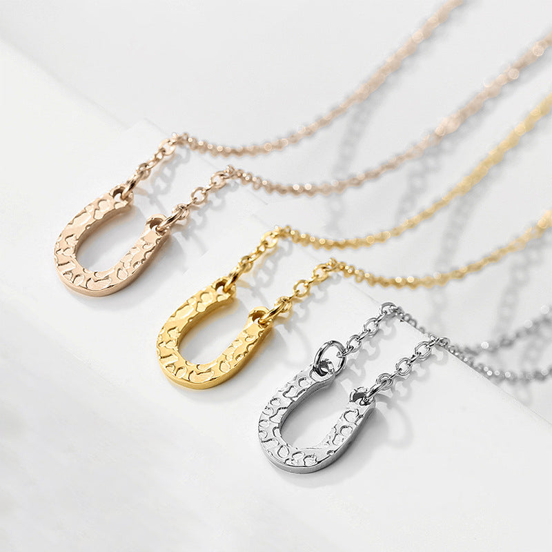 Collier de Fer à Cheval Lamia