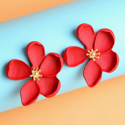 Boucle d'Oreille de Fleur Dorée avec Design Vintage