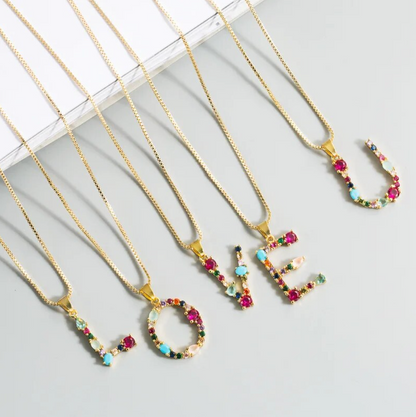 Collier avec Initiales et Pierres Précieuses Dorées de 18 Carats