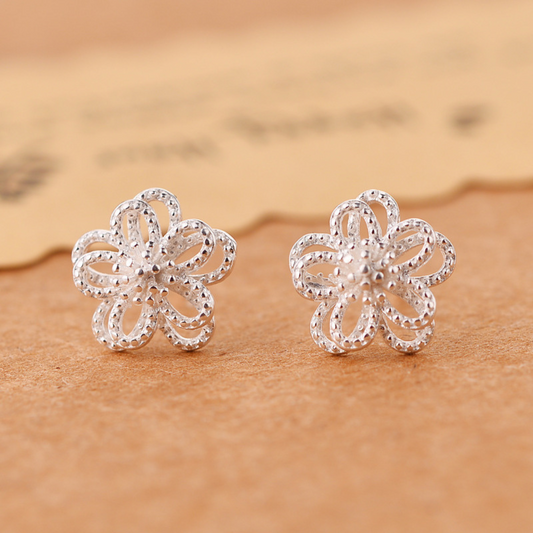 Boucles d'Oreilles avec Fleur Fine à 5 Pétales d'Argent 925