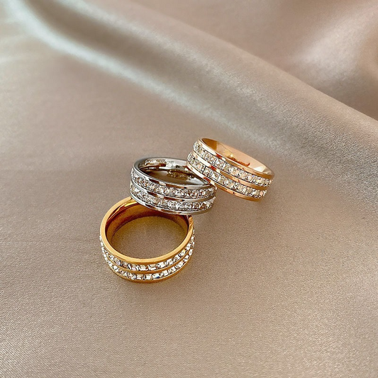 Bague Vintage Dorée avec Zircon