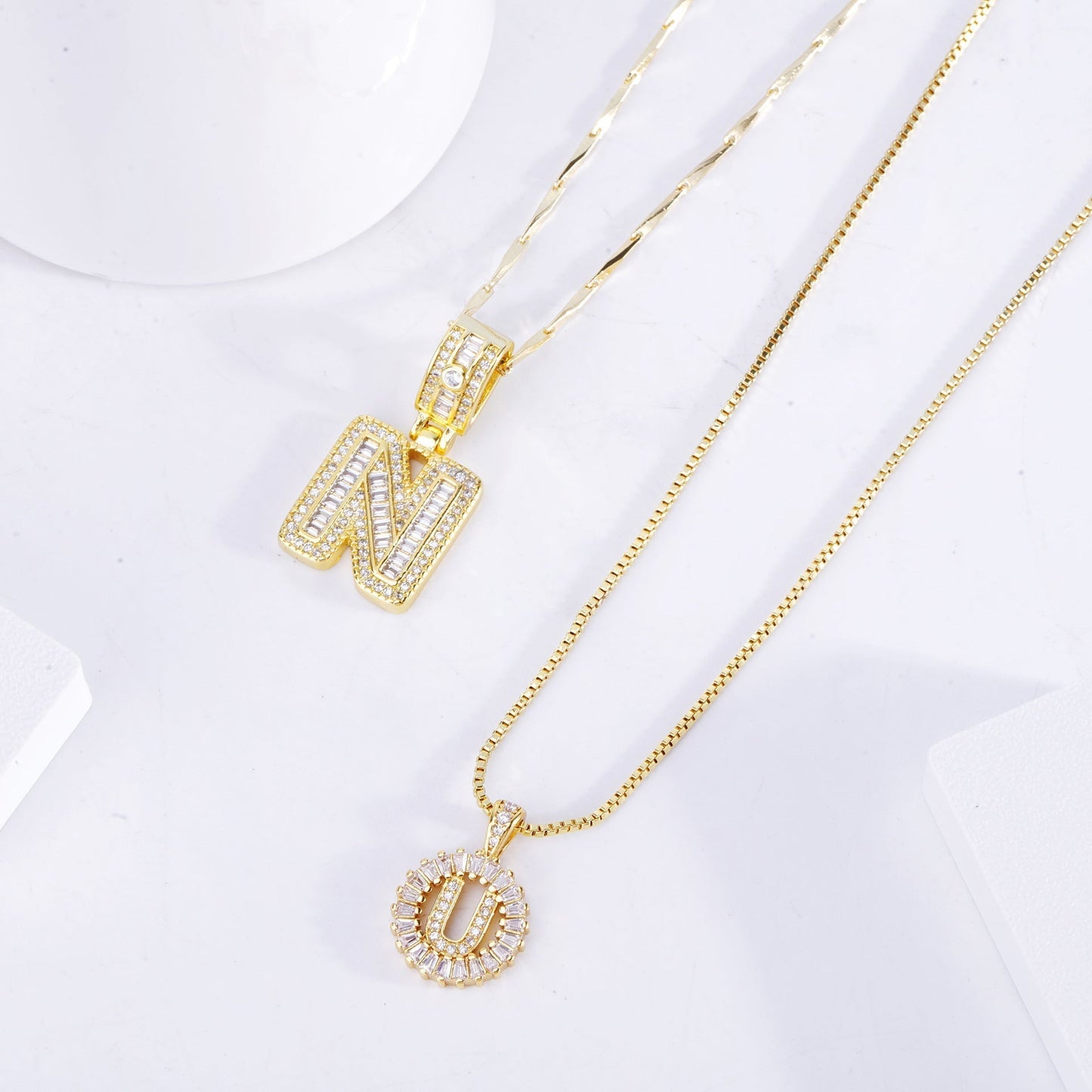 Set de colliers initiales Pavé Dorés
