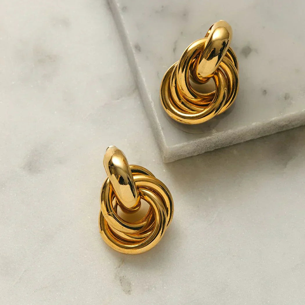 Boucles d'oreilles déclaration entrelacées