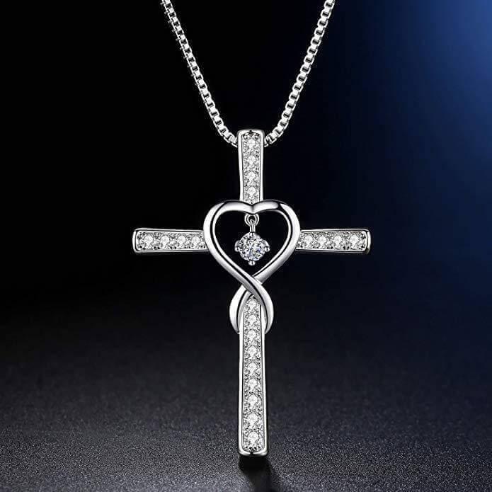 Collier Béni de Croix avec Cœur de Zircon