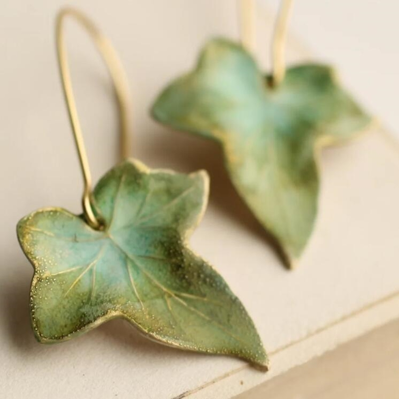 Boucles d'oreilles en feuille verte vintage