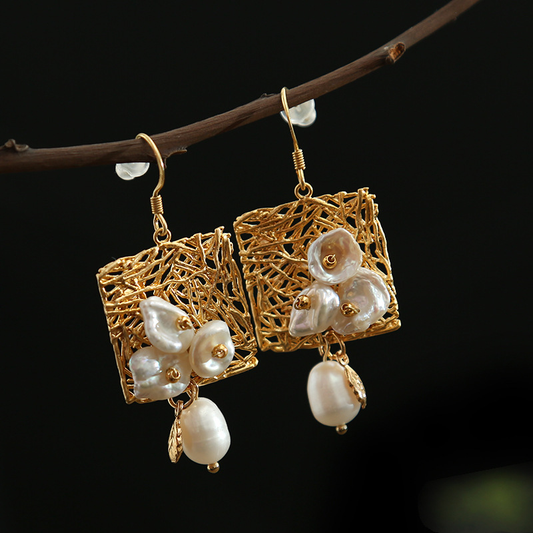 Boucles d'oreilles vintage perle blanche et fleur
